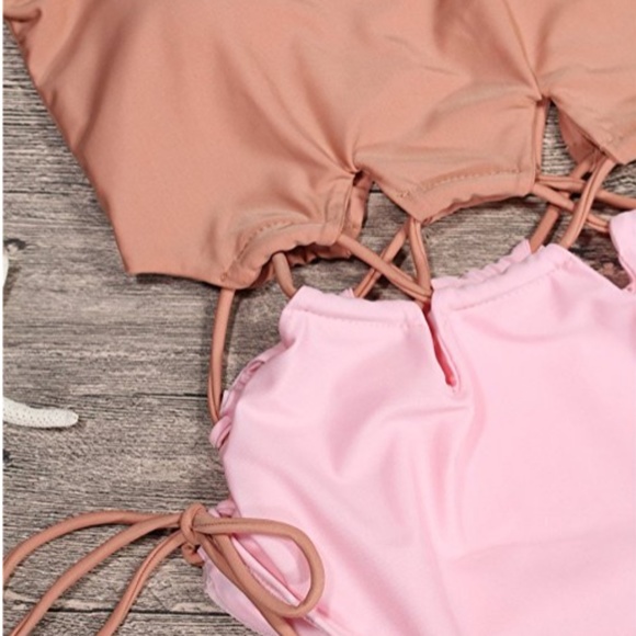 Two Tone One Shoulder One Piece Swimsuit - Picture 3 of 5